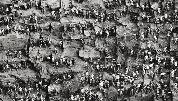 Sebastiao-Salgado-Fotografo-2.jpg